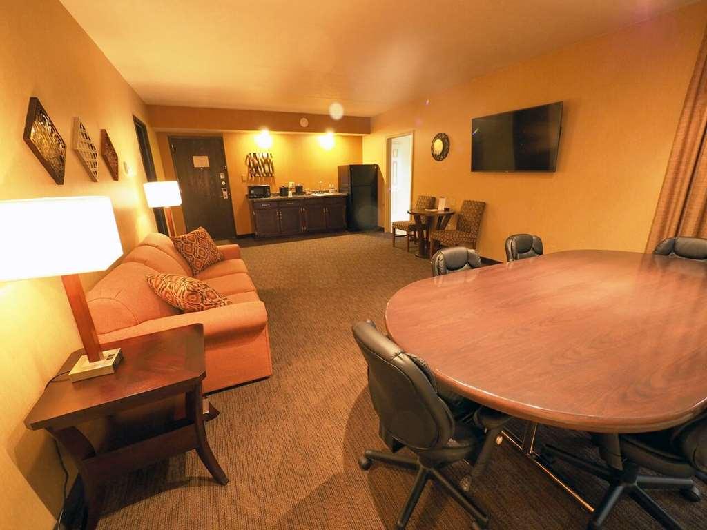 Evergreen Resort Cadillac Phòng bức ảnh